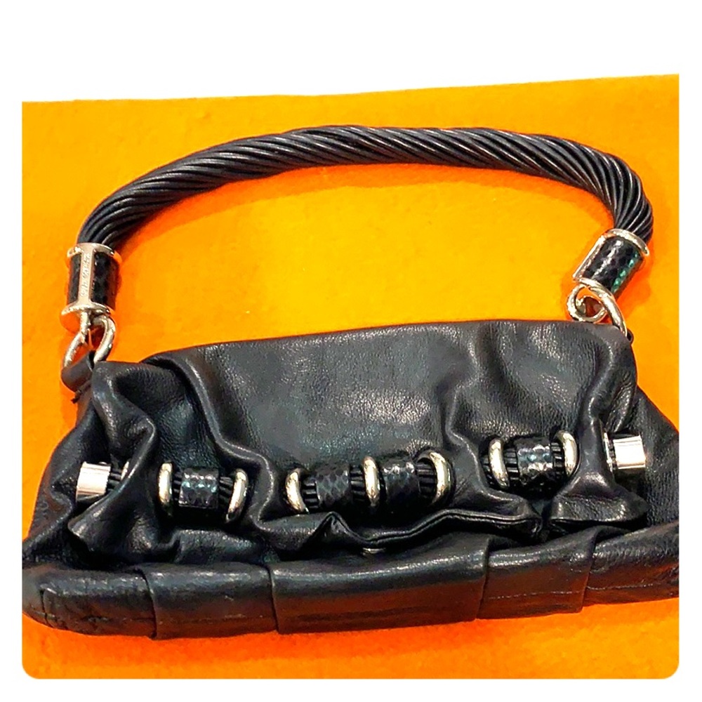 Beautiful DESIGNER Michael Kors Blk leather bag